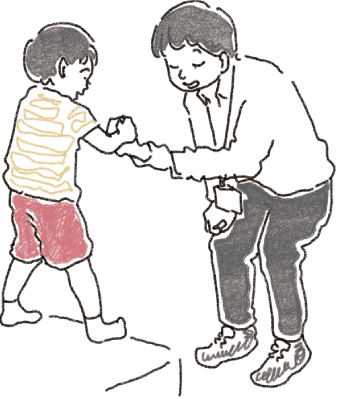 職員と話す子どもたち